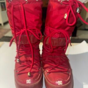 DC Red Winter Boots